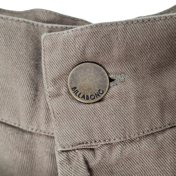NWT Billabong Women Size 25 100% Cotton Brown Belted Cuffed Shorts Pockets - Picture 5 of 14